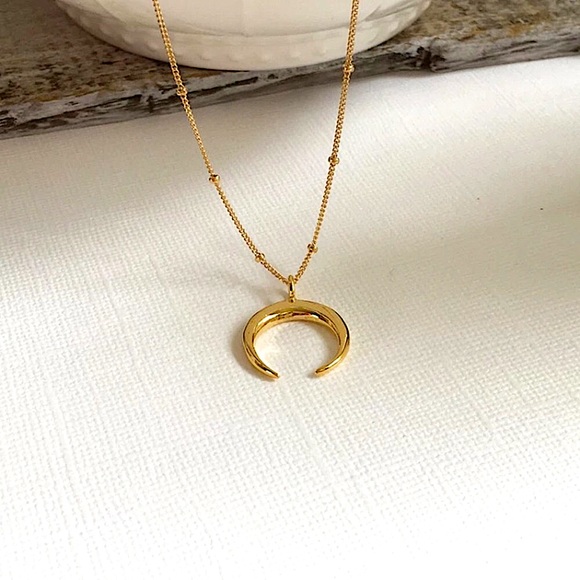 ⚜️[𝟯/$𝟮𝟴]⚜️Gold Horn Simple Dainty Choker NEW - Picture 2 of 10